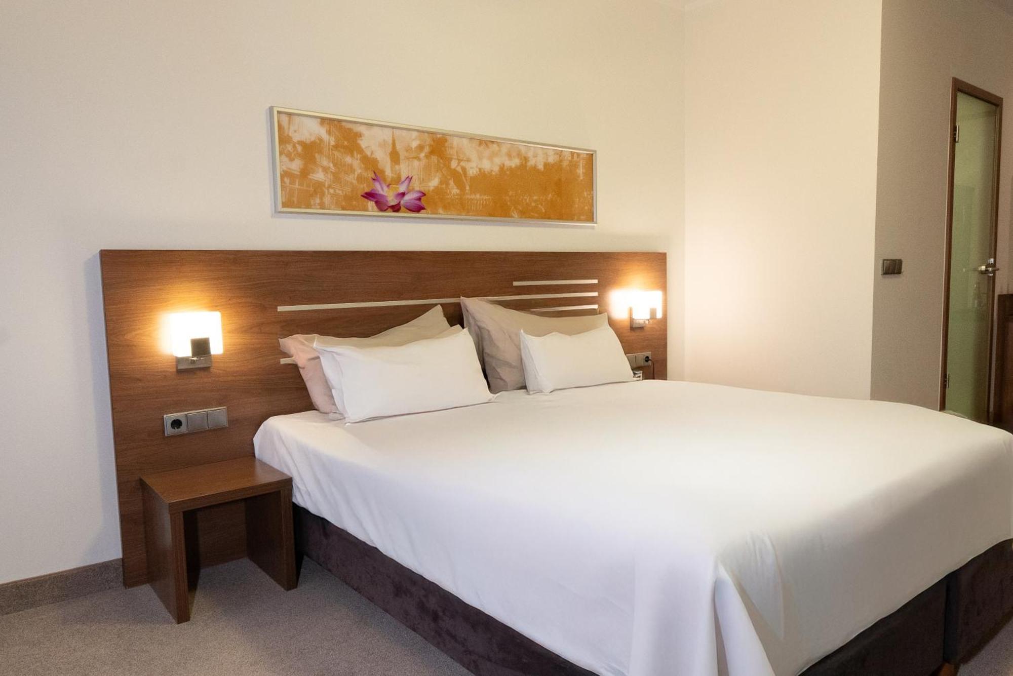 Hotel Bruehlerhoehe エアフルト エクステリア 写真