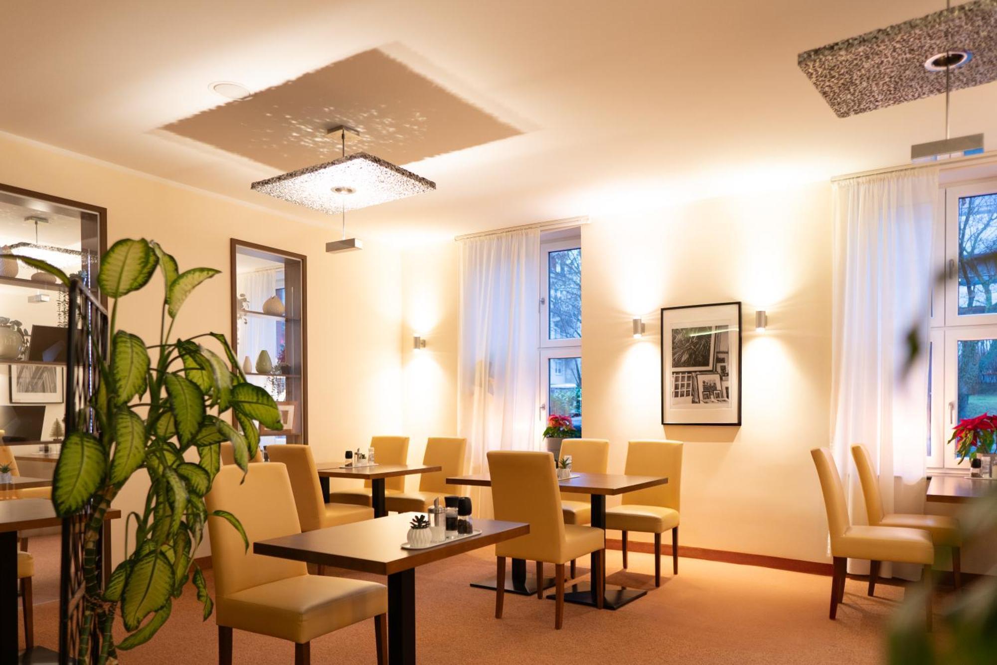 Hotel Bruehlerhoehe エアフルト エクステリア 写真